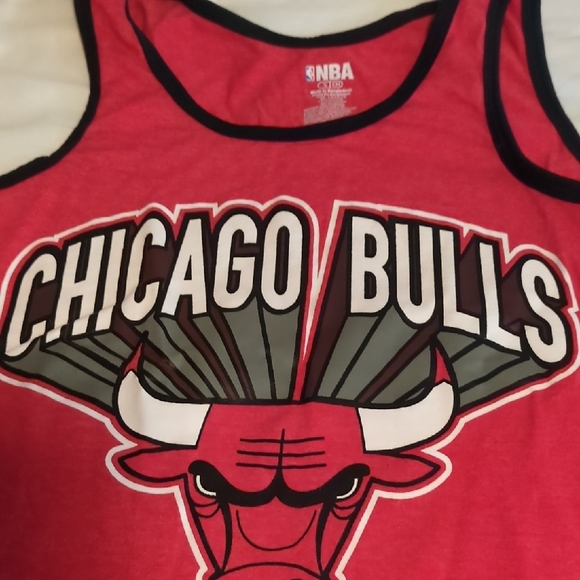 NBA Chicago Bulls Red Tank Top - Picture 3 of 3